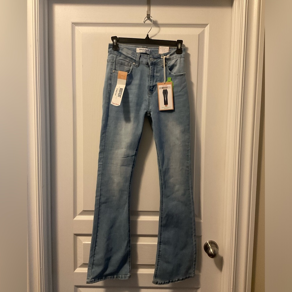 Wax Jean, Sustainable Denim, Bootcut. light blue, size 5/27